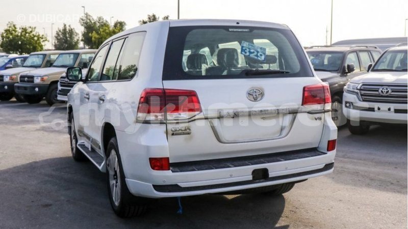 Big with watermark toyota land cruiser kampot province import dubai 3271