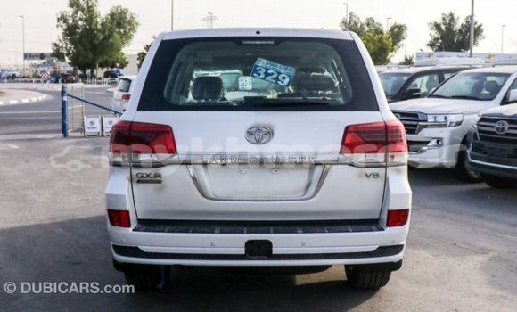 Buy Import Toyota Land Cruiser White Car in Import - Dubai in Kampot Province Buy Import Toyota Land Cruiser White Car in Import - Dubai in Kampot Province