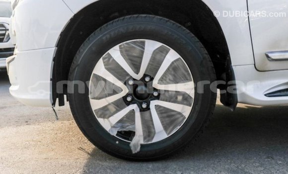 Buy Import Toyota Land Cruiser White Car in Import - Dubai in Kampot Province Buy Import Toyota Land Cruiser White Car in Import - Dubai in Kampot Province