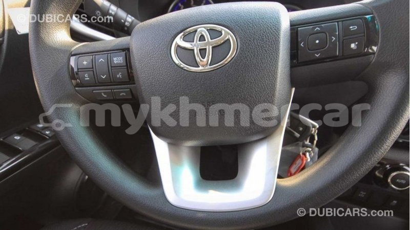 Big with watermark toyota hilux kampot province import dubai 3272
