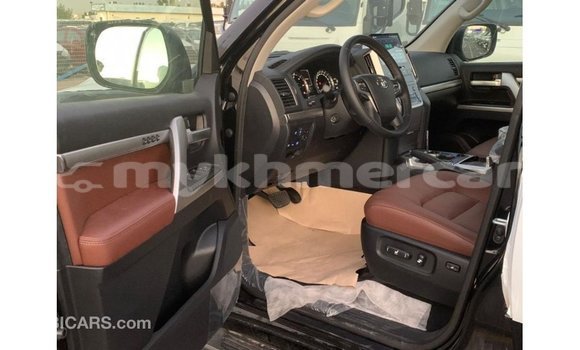 Buy Import Toyota Land Cruiser Black Car in Import - Dubai in Kampot Province Buy Import Toyota Land Cruiser Black Car in Import - Dubai in Kampot Province