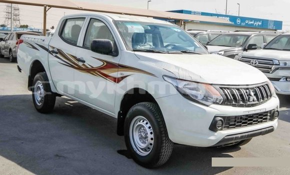 Acheter Import Voiture Mitsubishi L200 Blanc à Import - Dubai, Kampot Province Acheter Import Voiture Mitsubishi L200 Blanc à Import - Dubai, Kampot Province