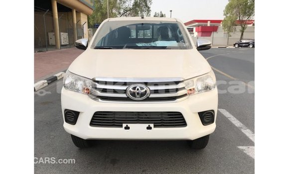 Buy Import Toyota Hilux White Car in Import - Dubai in Kampot Province Buy Import Toyota Hilux White Car in Import - Dubai in Kampot Province