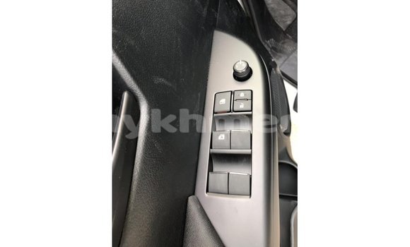 Buy Import Toyota Hilux White Car in Import - Dubai in Kampot Province Buy Import Toyota Hilux White Car in Import - Dubai in Kampot Province