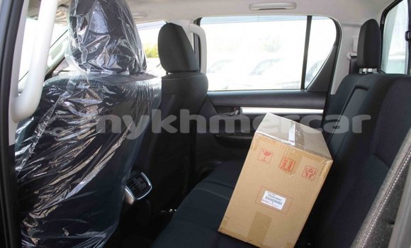 Acheter Import Voiture Toyota Hilux Autre à Import - Dubai, Kampot Province Acheter Import Voiture Toyota Hilux Autre à Import - Dubai, Kampot Province