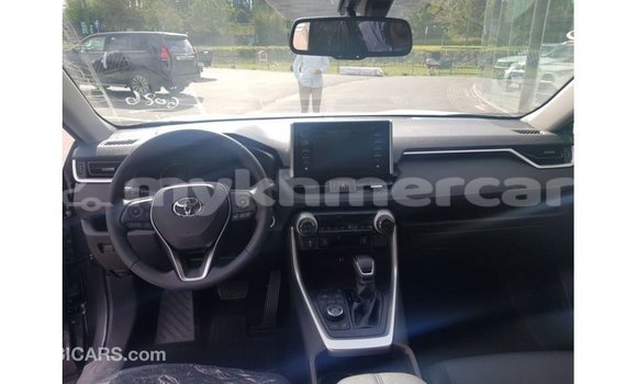 Buy Import Toyota HiAce Other Truck in Import - Dubai in Kampot Province Buy Import Toyota HiAce Other Truck in Import - Dubai in Kampot Province