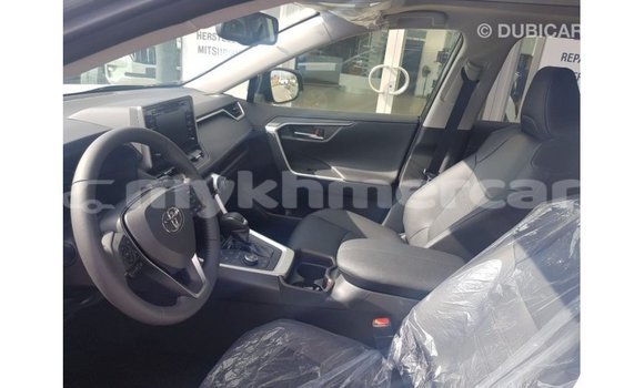 Buy Import Toyota HiAce Other Truck in Import - Dubai in Kampot Province Buy Import Toyota HiAce Other Truck in Import - Dubai in Kampot Province