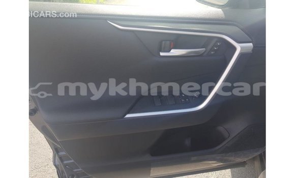 Buy Import Toyota HiAce Other Truck in Import - Dubai in Kampot Province Buy Import Toyota HiAce Other Truck in Import - Dubai in Kampot Province