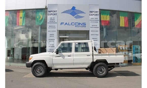 ទិញ នាំចូល Toyota Land Cruiser White ឡាន} ក្នុង Import - Dubai ក្នុង Kampot Province ទិញ នាំចូល Toyota Land Cruiser White ឡាន} ក្នុង Import - Dubai ក្នុង Kampot Province