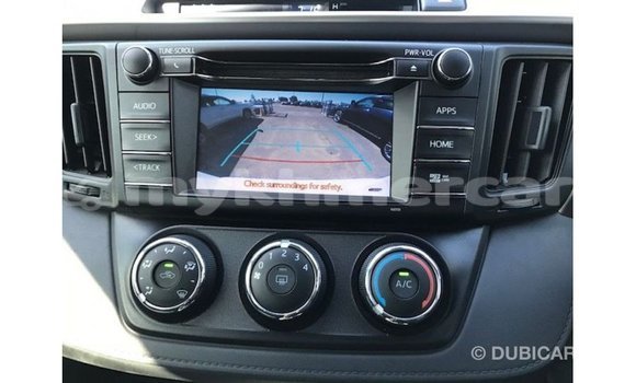 ទិញ នាំចូល Toyota HiAce White ឡានដឹកទំនិញ} ក្នុង Import - Dubai ក្នុង Kampot Province ទិញ នាំចូល Toyota HiAce White ឡានដឹកទំនិញ} ក្នុង Import - Dubai ក្នុង Kampot Province