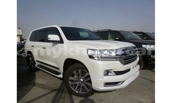 ទិញ នាំចូល Toyota Land Cruiser White ឡាន} ក្នុង Import - Dubai ក្នុង Kampot Province ទិញ នាំចូល Toyota Land Cruiser White ឡាន} ក្នុង Import - Dubai ក្នុង Kampot Province