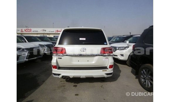 ទិញ នាំចូល Toyota Land Cruiser White ឡាន} ក្នុង Import - Dubai ក្នុង Kampot Province ទិញ នាំចូល Toyota Land Cruiser White ឡាន} ក្នុង Import - Dubai ក្នុង Kampot Province