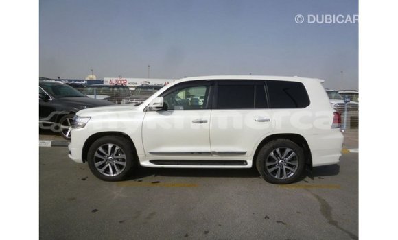 ទិញ នាំចូល Toyota Land Cruiser White ឡាន} ក្នុង Import - Dubai ក្នុង Kampot Province ទិញ នាំចូល Toyota Land Cruiser White ឡាន} ក្នុង Import - Dubai ក្នុង Kampot Province