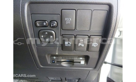 ទិញ នាំចូល Toyota Land Cruiser White ឡាន} ក្នុង Import - Dubai ក្នុង Kampot Province ទិញ នាំចូល Toyota Land Cruiser White ឡាន} ក្នុង Import - Dubai ក្នុង Kampot Province