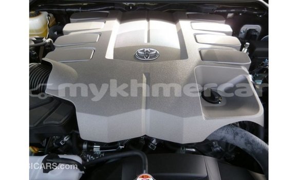 ទិញ នាំចូល Toyota Land Cruiser White ឡាន} ក្នុង Import - Dubai ក្នុង Kampot Province ទិញ នាំចូល Toyota Land Cruiser White ឡាន} ក្នុង Import - Dubai ក្នុង Kampot Province