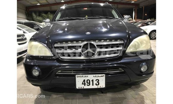 Buy Import Mercedes-Benz 190 (W201) Blue Car in Import - Dubai in Kampot Province Buy Import Mercedes-Benz 190 (W201) Blue Car in Import - Dubai in Kampot Province