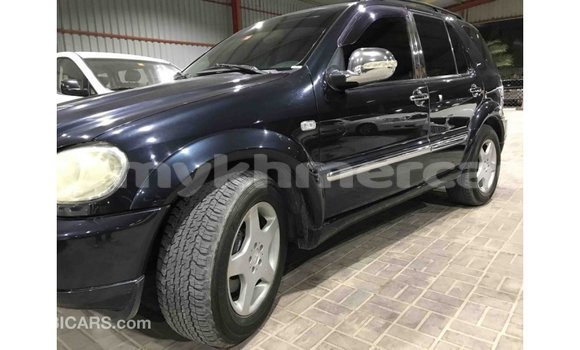 Buy Import Mercedes-Benz 190 (W201) Blue Car in Import - Dubai in Kampot Province