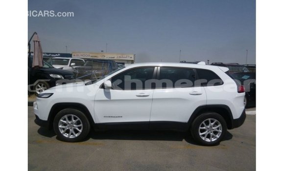 Buy Import Jeep Cherokee White Car in Import - Dubai in Kampot Province Buy Import Jeep Cherokee White Car in Import - Dubai in Kampot Province