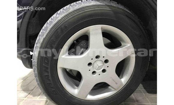 Buy Import Mercedes-Benz 190 (W201) Blue Car in Import - Dubai in Kampot Province Buy Import Mercedes-Benz 190 (W201) Blue Car in Import - Dubai in Kampot Province