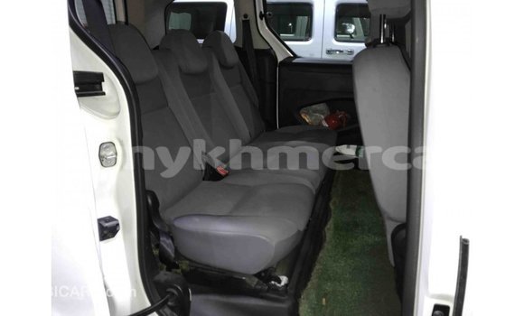 Buy Import Peugeot Partner White Car in Import - Dubai in Kampot Province