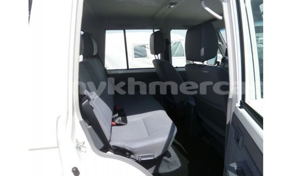 Buy Import Toyota Land Cruiser White Car in Import - Dubai in Kampot Province Buy Import Toyota Land Cruiser White Car in Import - Dubai in Kampot Province