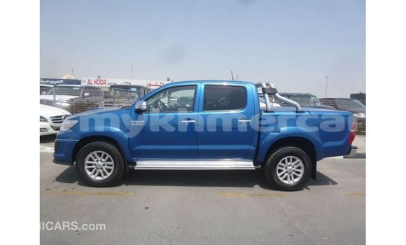 Acheter Import Voiture Toyota Hilux Bleu à Import - Dubai, Kampot Province Acheter Import Voiture Toyota Hilux Bleu à Import - Dubai, Kampot Province