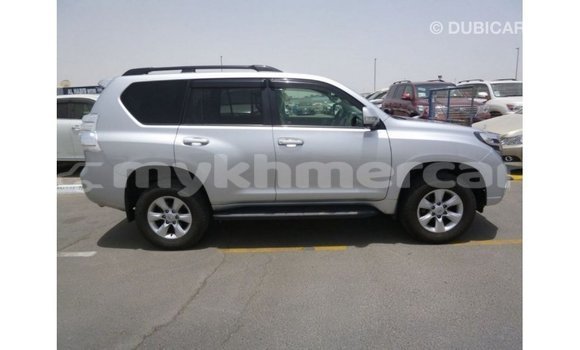 Acheter Import Voiture Toyota Prado Autre à Import - Dubai, Kampot Province Acheter Import Voiture Toyota Prado Autre à Import - Dubai, Kampot Province