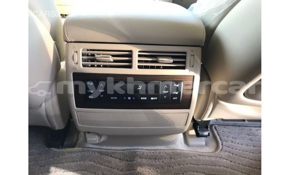 Buy Import Toyota Land Cruiser White Car in Import - Dubai in Kampot Province Buy Import Toyota Land Cruiser White Car in Import - Dubai in Kampot Province