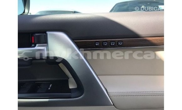 Buy Import Toyota Land Cruiser White Car in Import - Dubai in Kampot Province Buy Import Toyota Land Cruiser White Car in Import - Dubai in Kampot Province