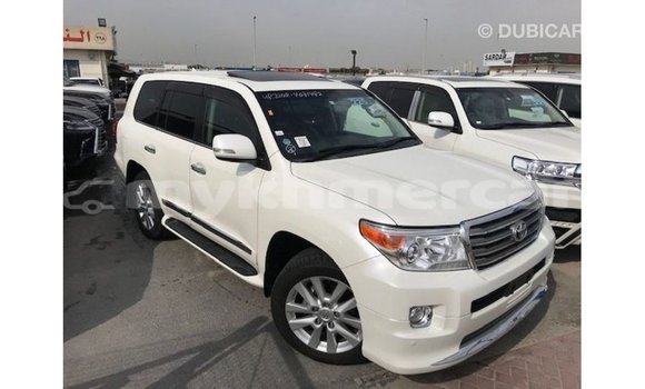 ទិញ នាំចូល Toyota Land Cruiser White ឡាន} ក្នុង Import - Dubai ក្នុង Kampot Province ទិញ នាំចូល Toyota Land Cruiser White ឡាន} ក្នុង Import - Dubai ក្នុង Kampot Province