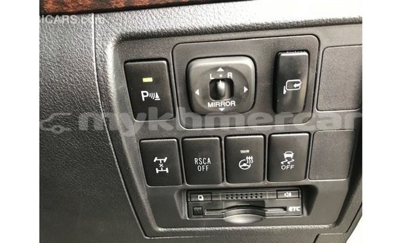 Buy Import Toyota Land Cruiser White Car in Import - Dubai in Kampot Province Buy Import Toyota Land Cruiser White Car in Import - Dubai in Kampot Province