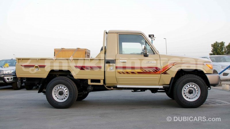 Big with watermark toyota land cruiser kampot province import dubai 3414