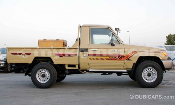 Buy Import Toyota Land Cruiser Beige Car in Import - Dubai in Kampot Province Buy Import Toyota Land Cruiser Beige Car in Import - Dubai in Kampot Province