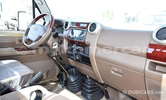 Buy Import Toyota Land Cruiser Beige Car in Import - Dubai in Kampot Province Buy Import Toyota Land Cruiser Beige Car in Import - Dubai in Kampot Province