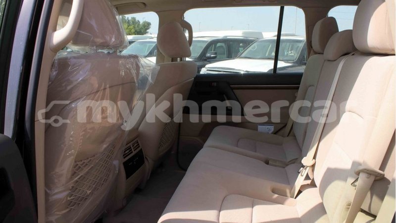 Big with watermark toyota land cruiser kampot province import dubai 3420
