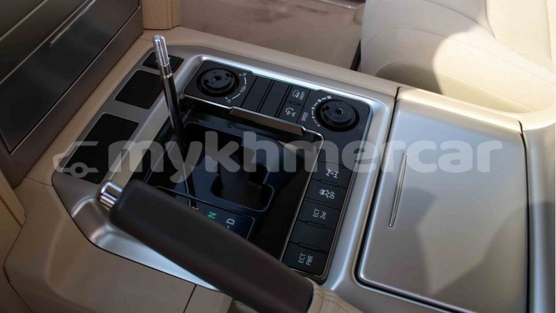 Big with watermark toyota land cruiser kampot province import dubai 3420