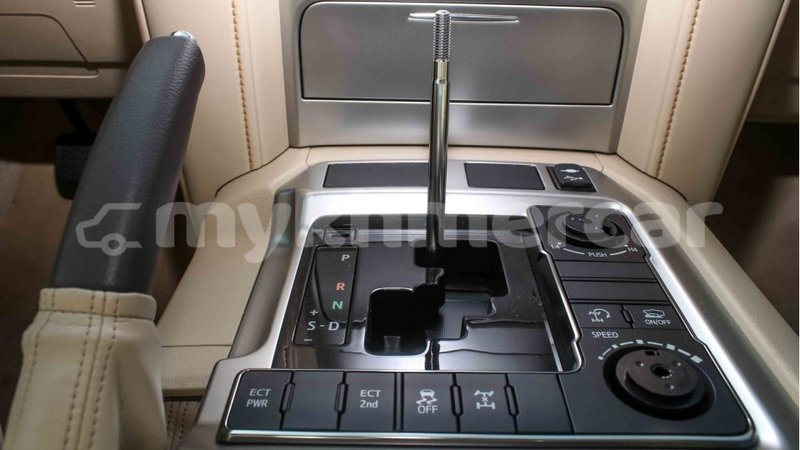 Big with watermark toyota land cruiser kampot province import dubai 3420