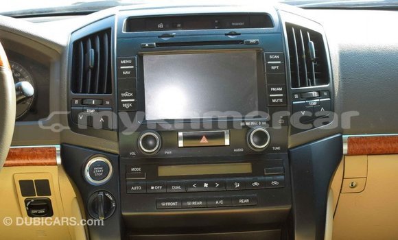 Acheter Import Voiture Toyota Land Cruiser Autre à Import - Dubai, Kampot Province Acheter Import Voiture Toyota Land Cruiser Autre à Import - Dubai, Kampot Province