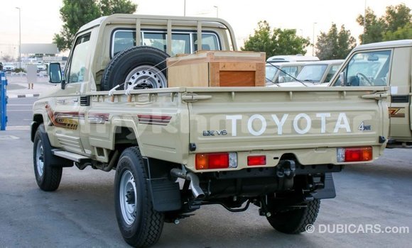 Buy Import Toyota Land Cruiser Beige Car in Import - Dubai in Kampot Province Buy Import Toyota Land Cruiser Beige Car in Import - Dubai in Kampot Province