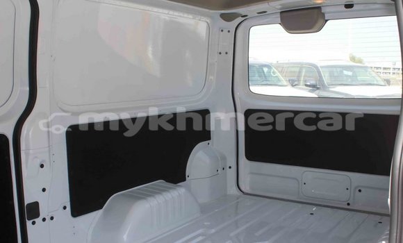 Acheter Import Voiture Nissan Urvan Blanc à Import - Dubai, Kampot Province Acheter Import Voiture Nissan Urvan Blanc à Import - Dubai, Kampot Province