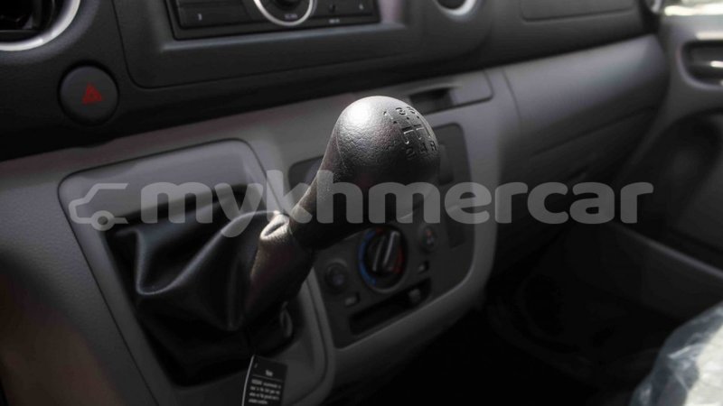 Big with watermark nissan urvan kampot province import dubai 3426