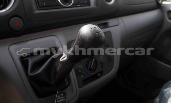 Acheter Import Voiture Nissan Urvan Blanc à Import - Dubai, Kampot Province Acheter Import Voiture Nissan Urvan Blanc à Import - Dubai, Kampot Province