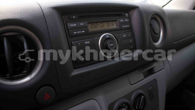 Big with watermark nissan urvan kampot province import dubai 3426