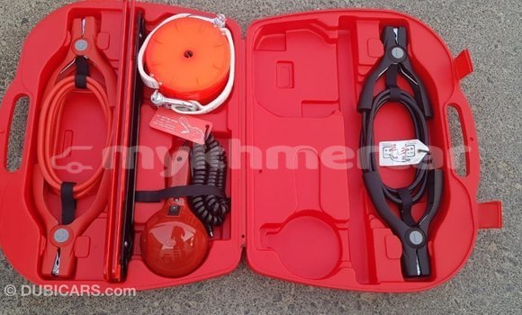 Acheter Import Voiture Toyota Hilux Blanc à Import - Dubai, Kampot Province Acheter Import Voiture Toyota Hilux Blanc à Import - Dubai, Kampot Province