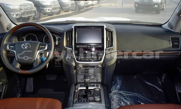 Buy Import Toyota Land Cruiser Black Car in Import - Dubai in Kampot Province Buy Import Toyota Land Cruiser Black Car in Import - Dubai in Kampot Province