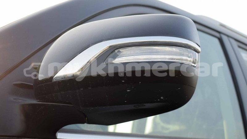 Big with watermark toyota land cruiser kampot province import dubai 3434