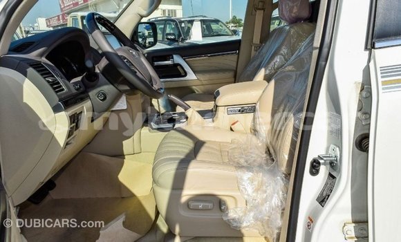 Buy Import Toyota Land Cruiser White Car in Import - Dubai in Kampot Province Buy Import Toyota Land Cruiser White Car in Import - Dubai in Kampot Province