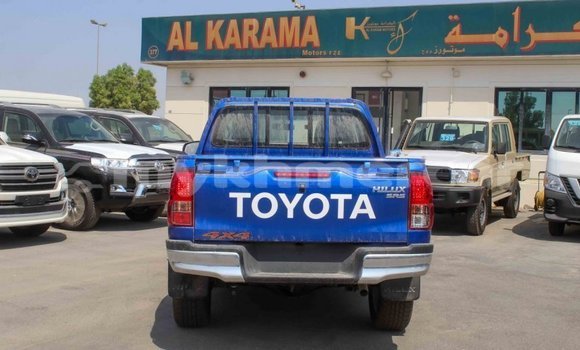 Acheter Import Voiture Toyota Hilux Bleu à Import - Dubai, Kampot Province Acheter Import Voiture Toyota Hilux Bleu à Import - Dubai, Kampot Province