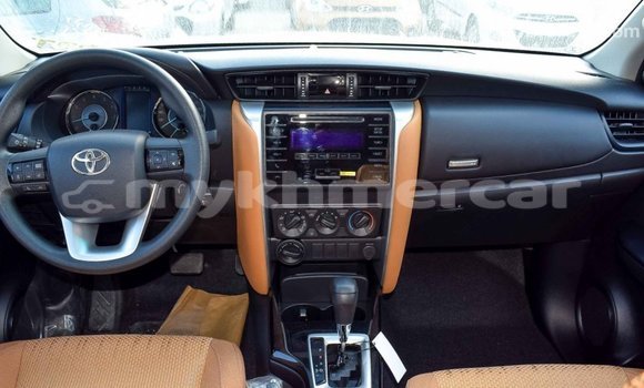 Buy Import Toyota Fortuner White Car in Import - Dubai in Kampot Province Buy Import Toyota Fortuner White Car in Import - Dubai in Kampot Province