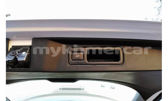 Buy Import Toyota Fortuner White Car in Import - Dubai in Kampot Province Buy Import Toyota Fortuner White Car in Import - Dubai in Kampot Province